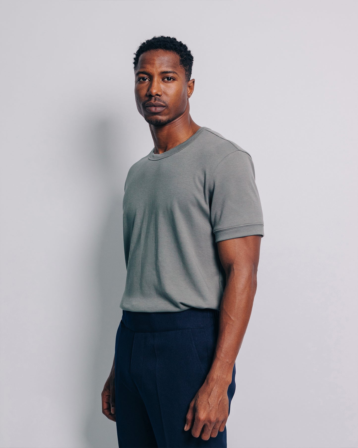 Camiseta básica de pima - sage green