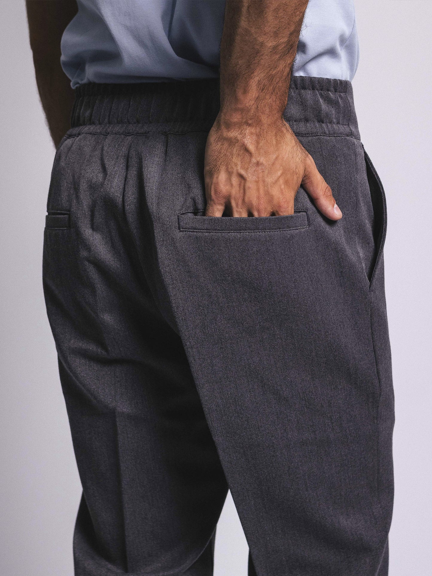 Jogger de vestir 2.0 - plomo