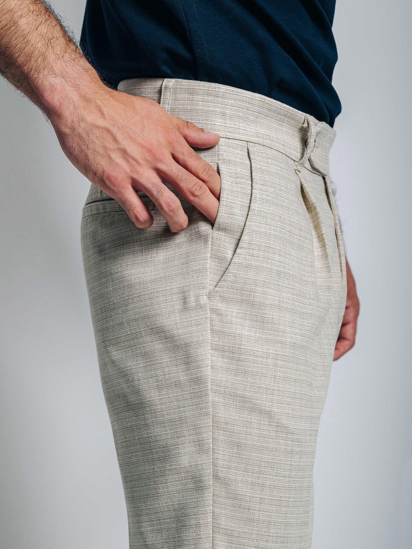 Sastre con pinzas 2.0 de lino - beige