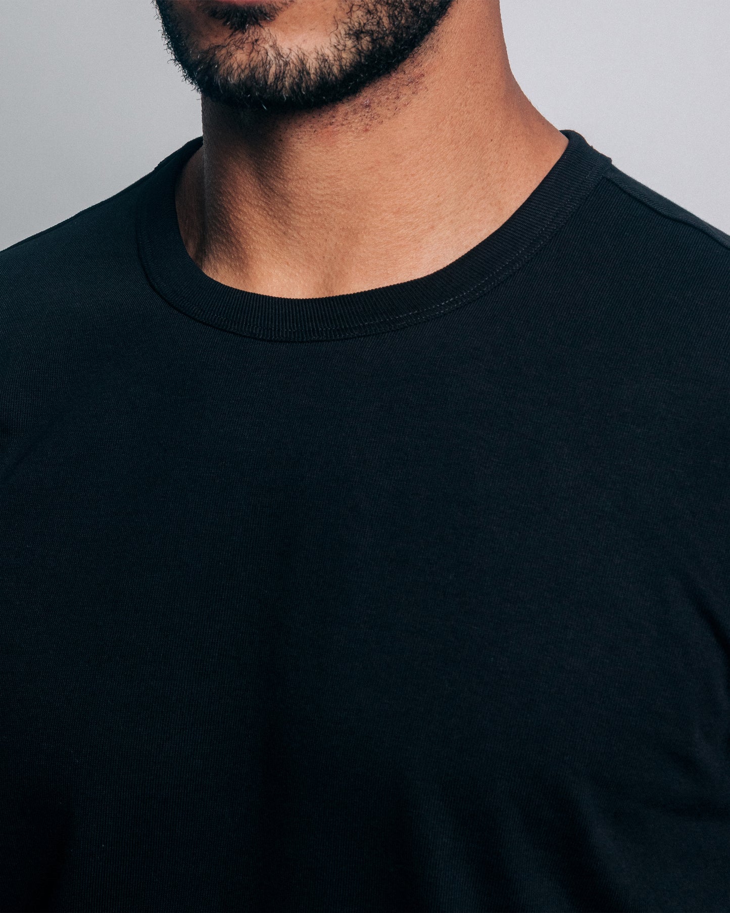 Camiseta heavyweight - negro
