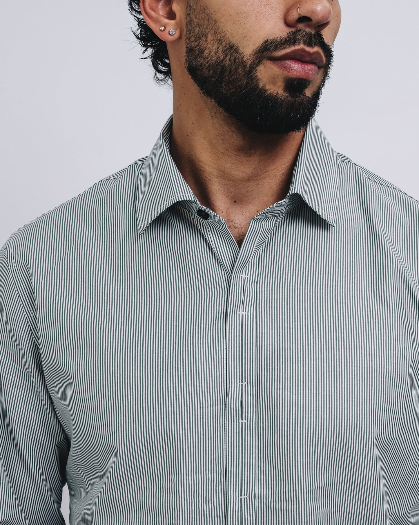 Camisa pechera multiposición - blanco/verde