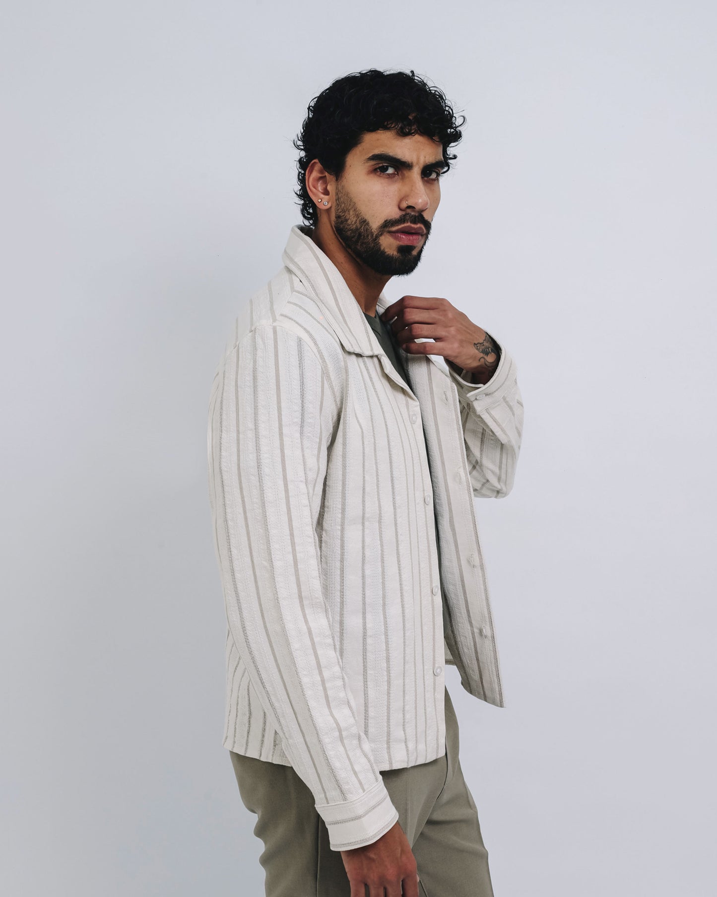 SOBRECAMISA DE LINO - PERLA/LINEAS BEIGE