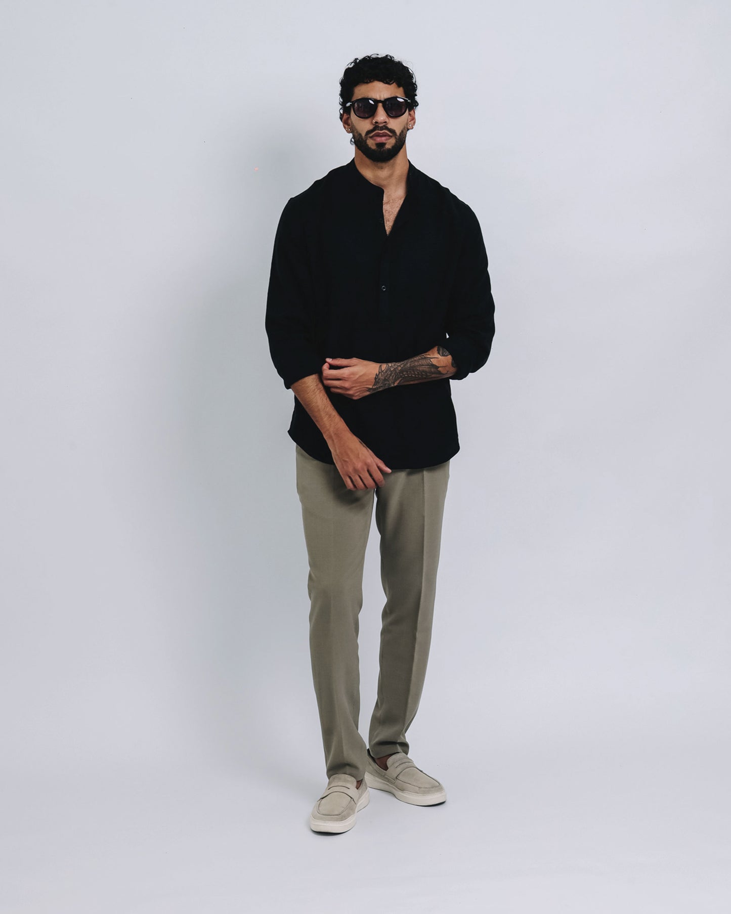 Camisa mao de lino - negro