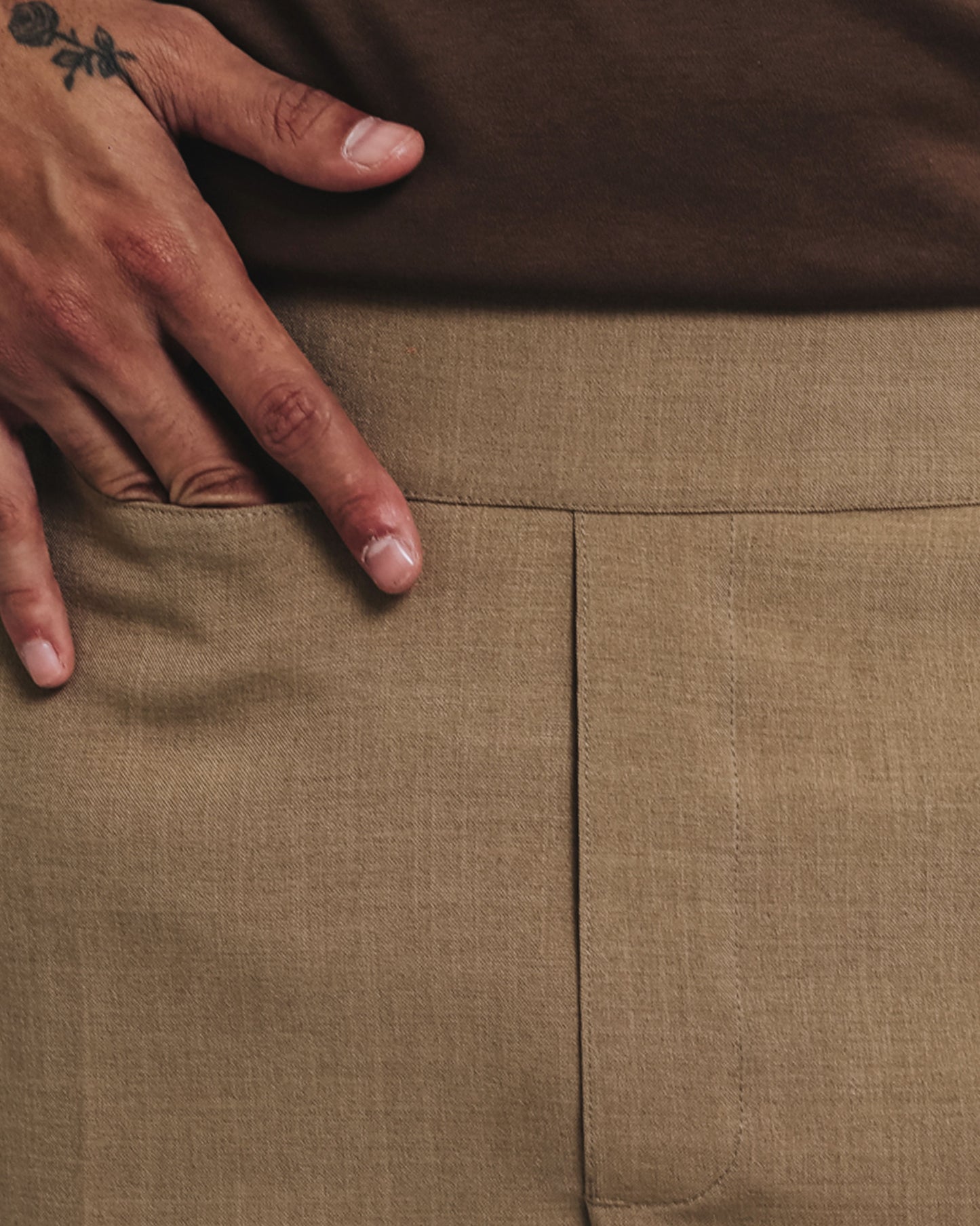 Jogger de vestir 2.0 - beige oscuro