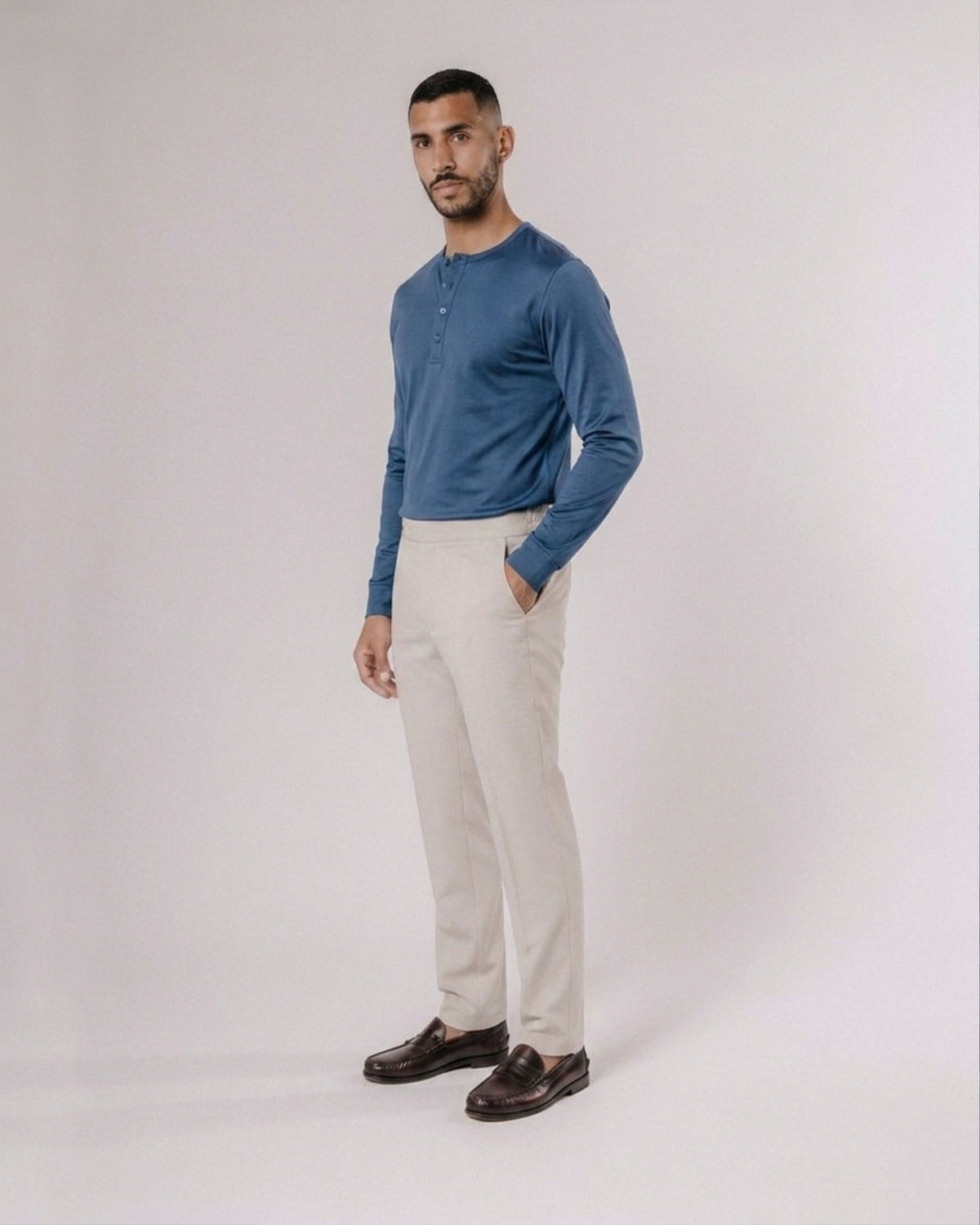 Camiseta henley de pima — azul acero