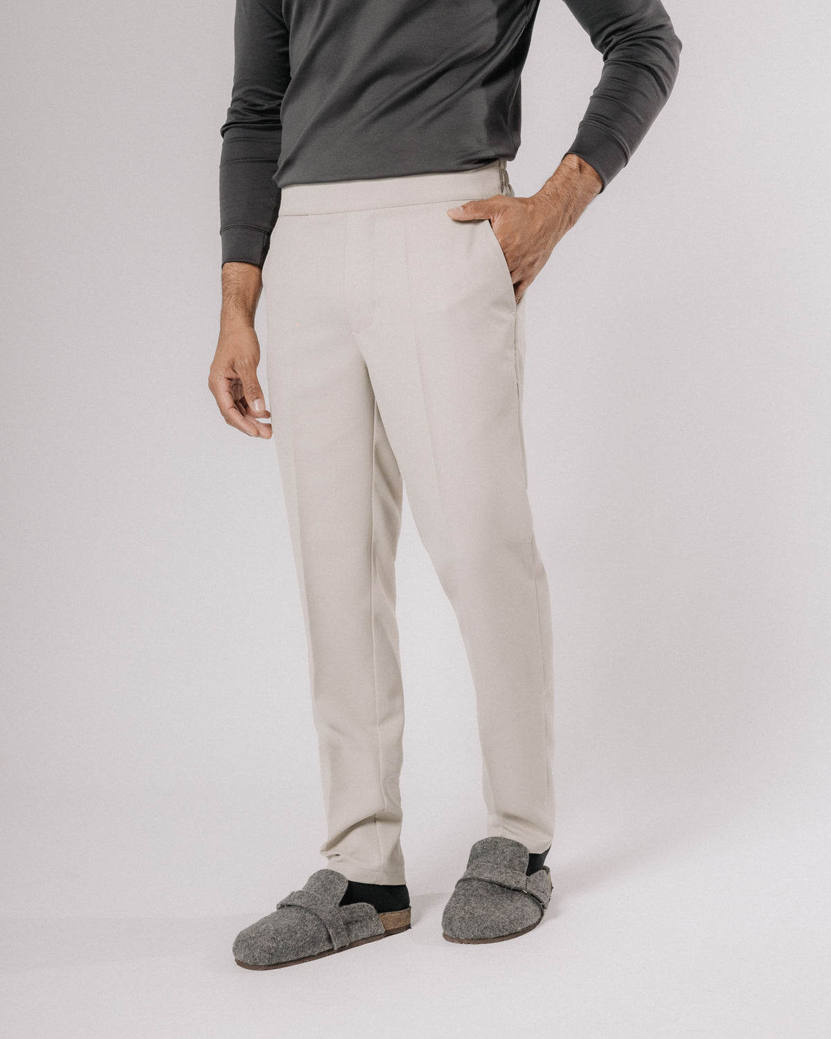 Jogger de vestir 2.0 — humo