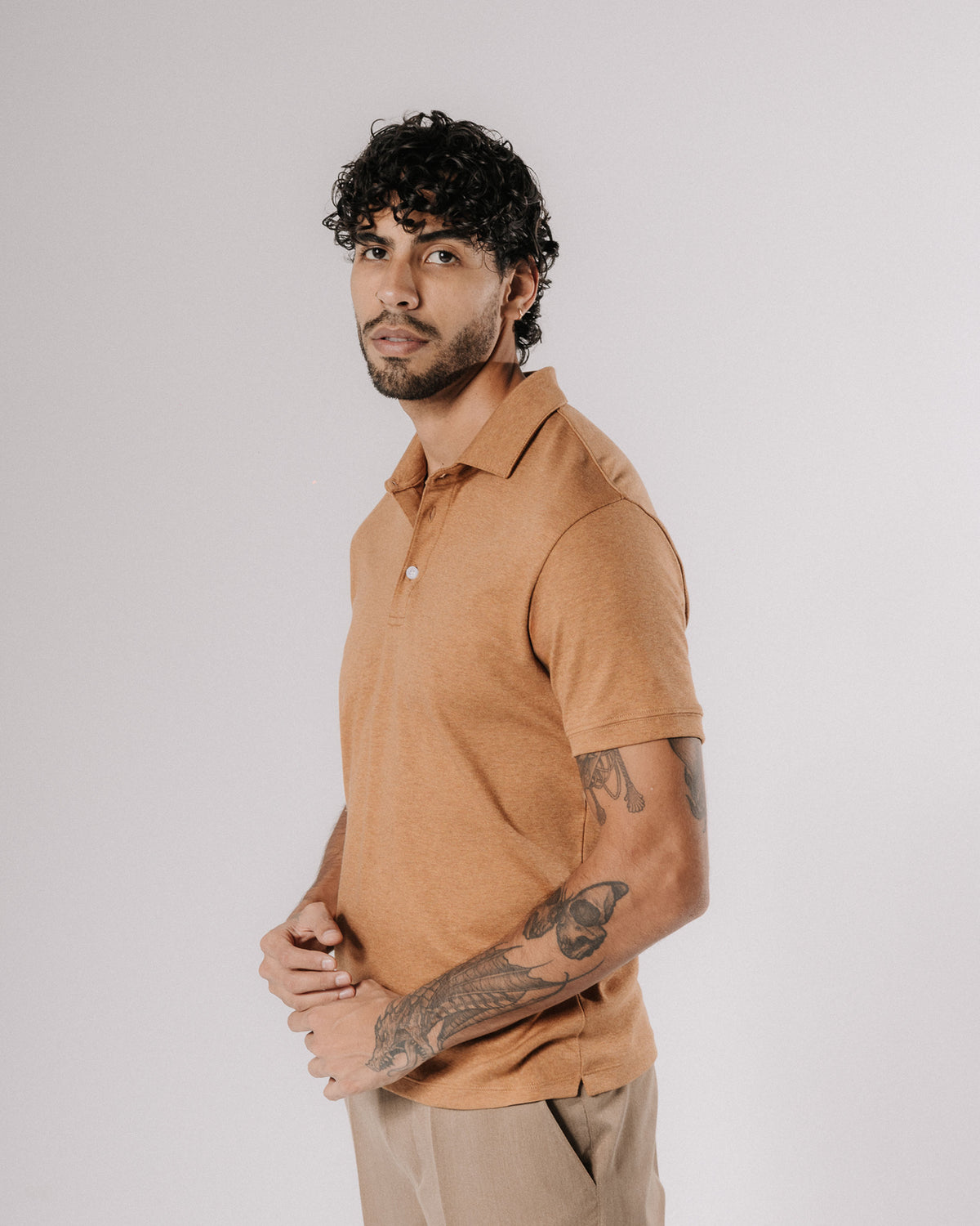 Polo de pima — cinammon