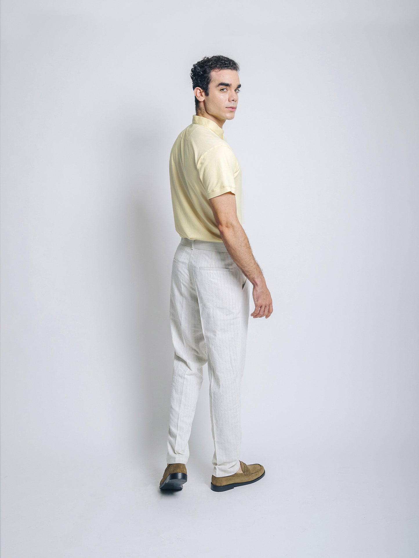 Polo cuello mao - amarillo pastel